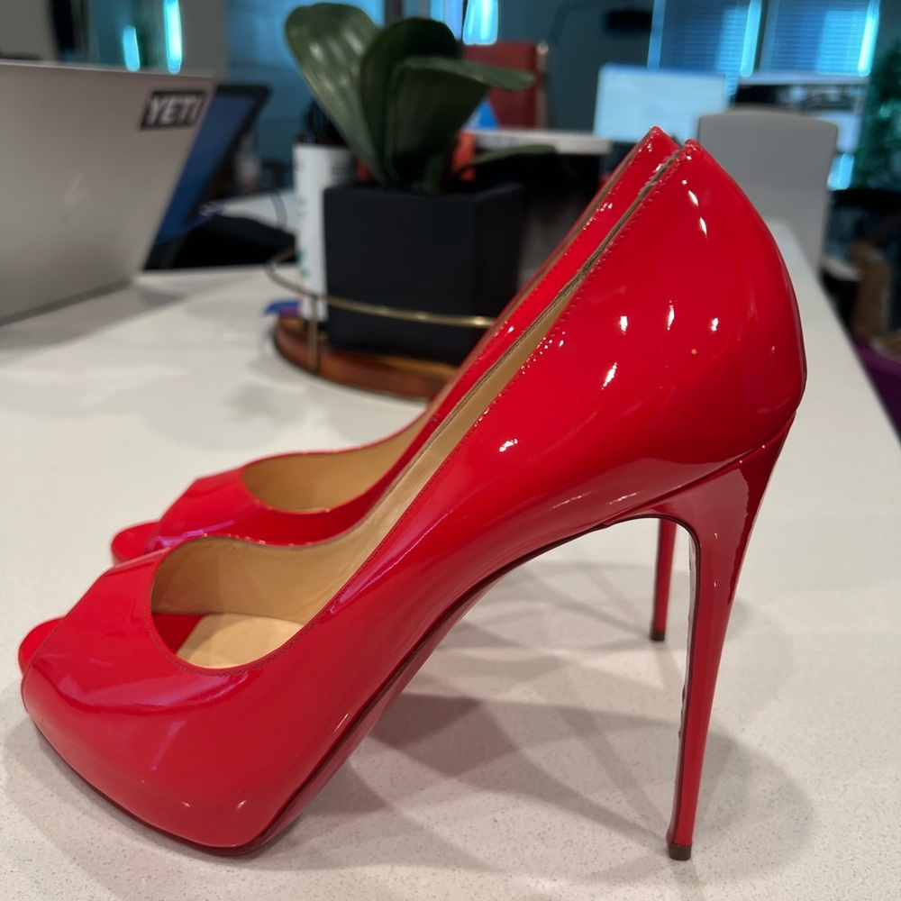 COPY - Christian Louboutin Red patent leather very prive pumps